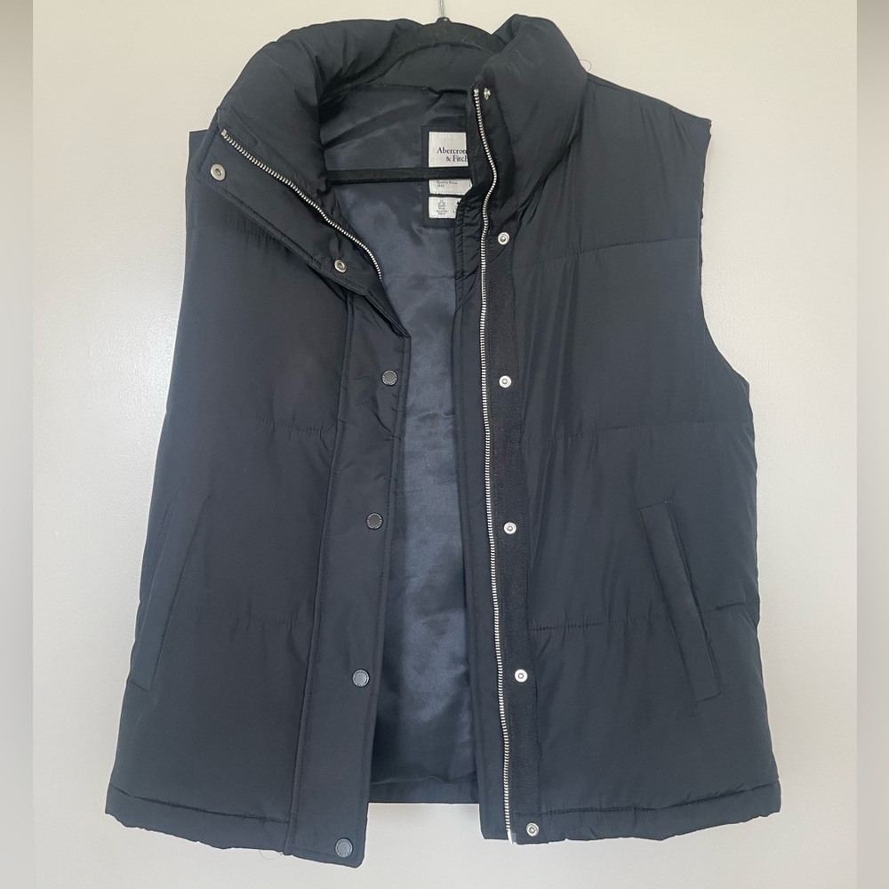Abercrombie & Fitch Puffer Vest